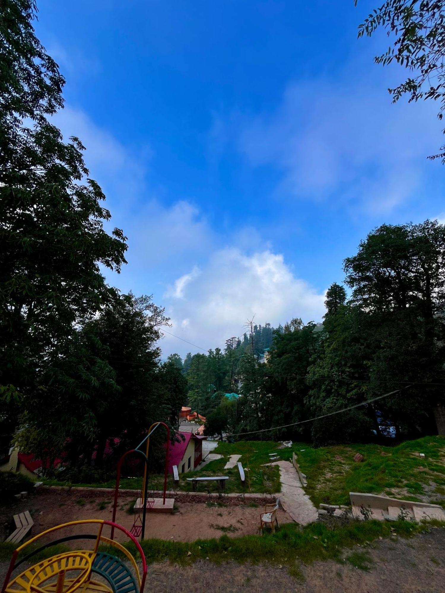 Misty Peaks Resort Murree Exterior foto