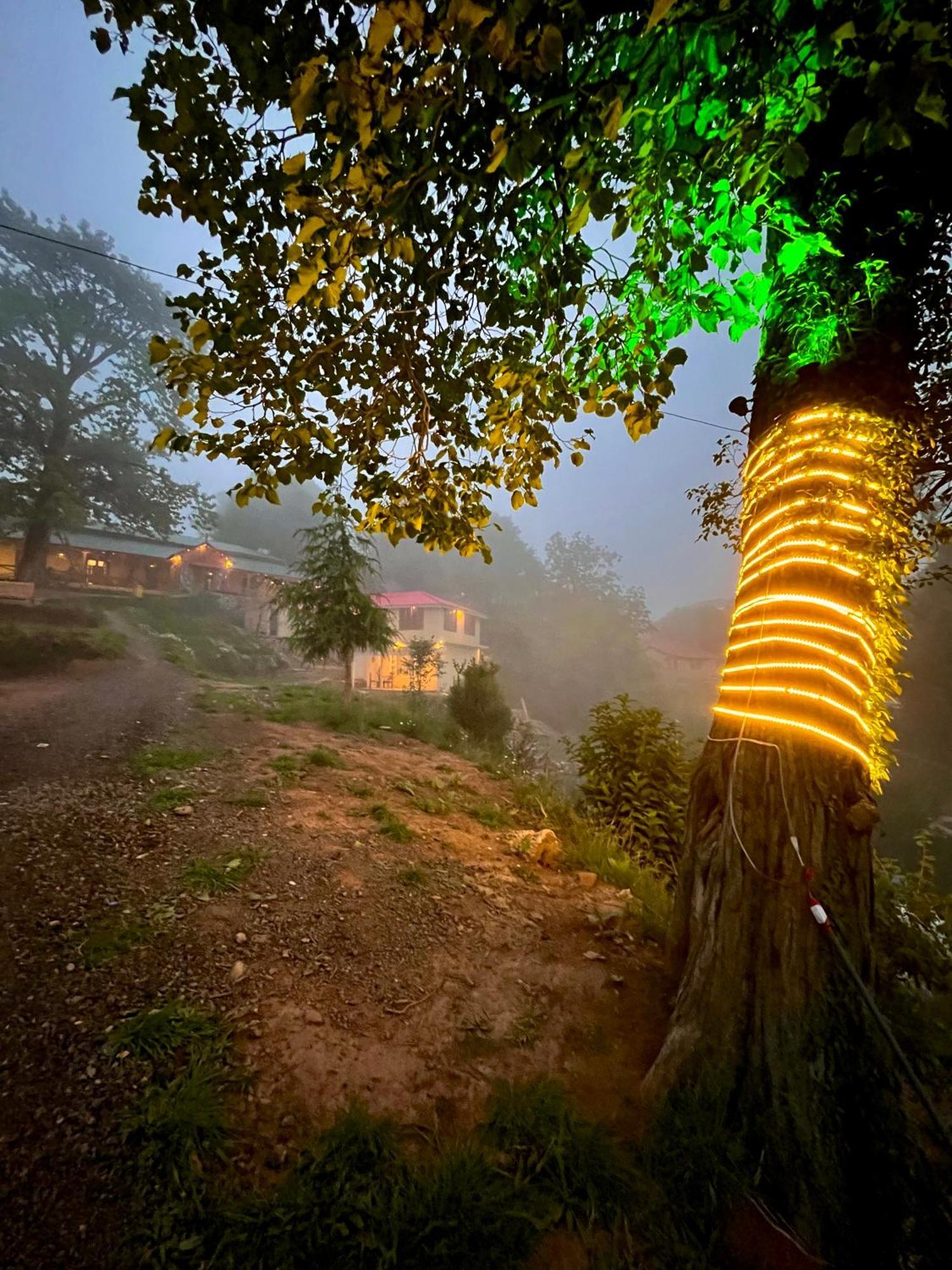 Misty Peaks Resort Murree Exterior foto