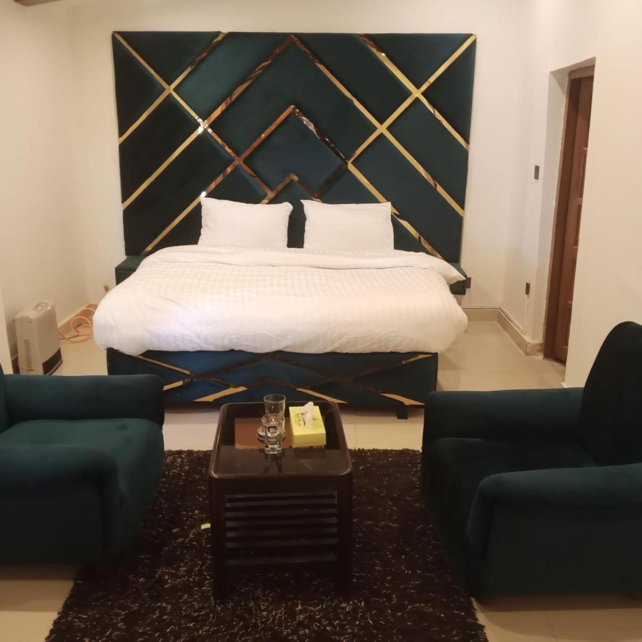 Misty Peaks Resort Murree Exterior foto