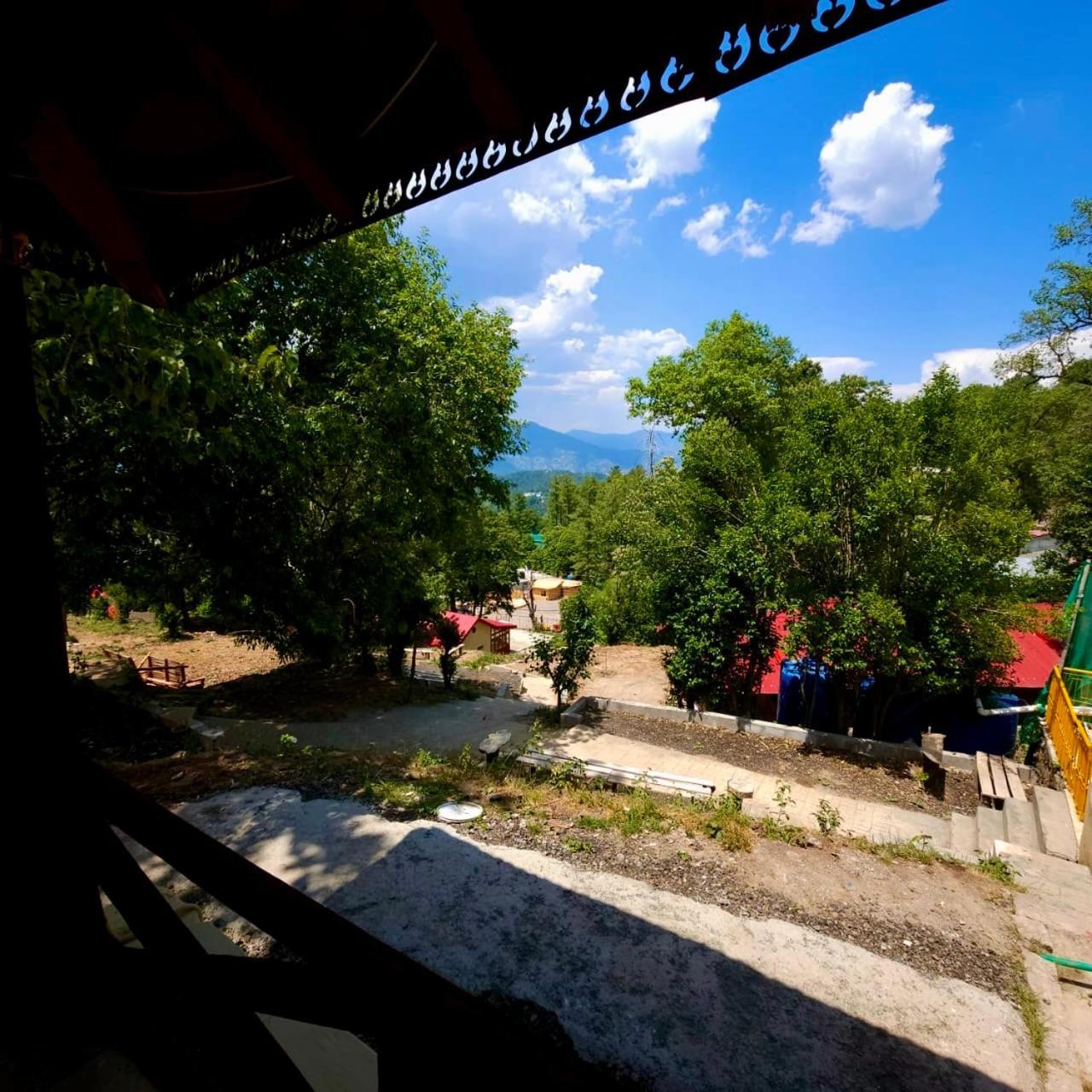 Misty Peaks Resort Murree Exterior foto